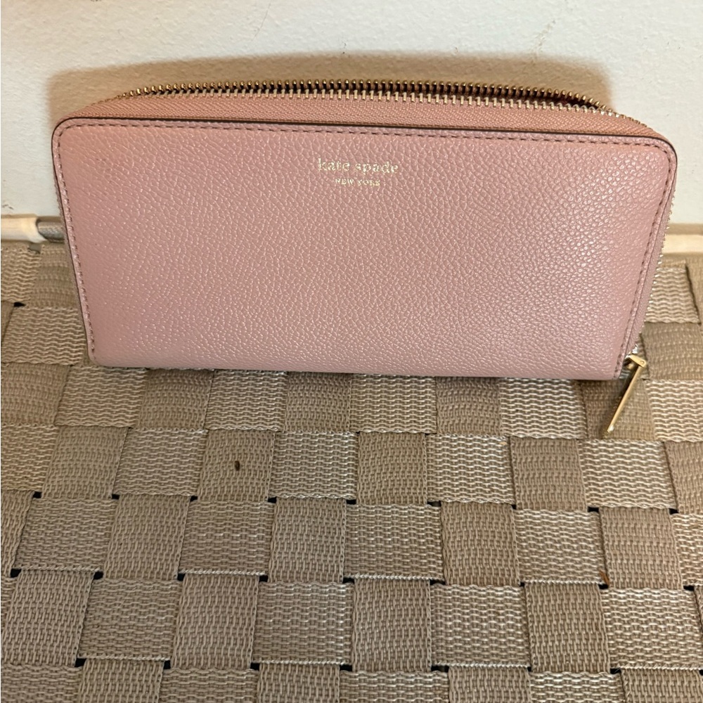 Kate Spade Blush Pink Zip Wallet